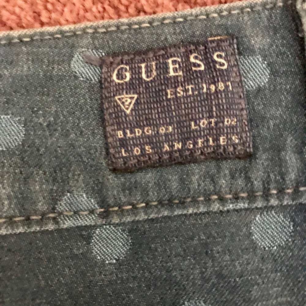 Guess High Rise shorts - Picture 4 of 6
